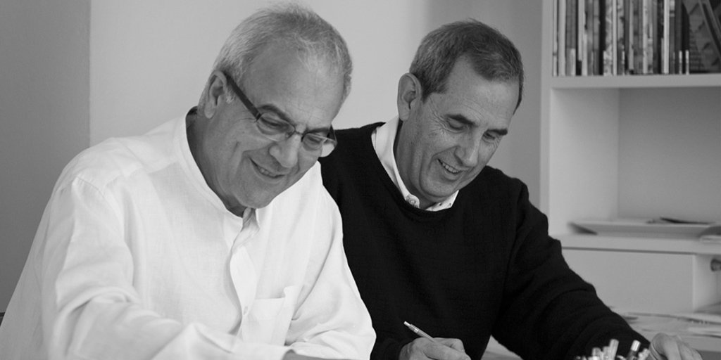 anticcolonial's tweet photo. Find out the #interview with the #architects #AntonioCruz &amp; #AntonioOrtiz -> https://t.co/xElDvreWtO https://t.co/sth13nuKzD