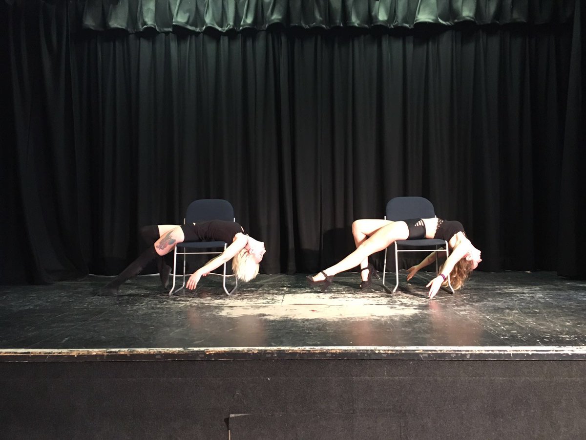 Tinkiebubble199's tweet photo. Chair Dance Workshop #chairworkshop #chairdance #polepassion #bestgirlfriends https://t.co/9jqaX3F6wl