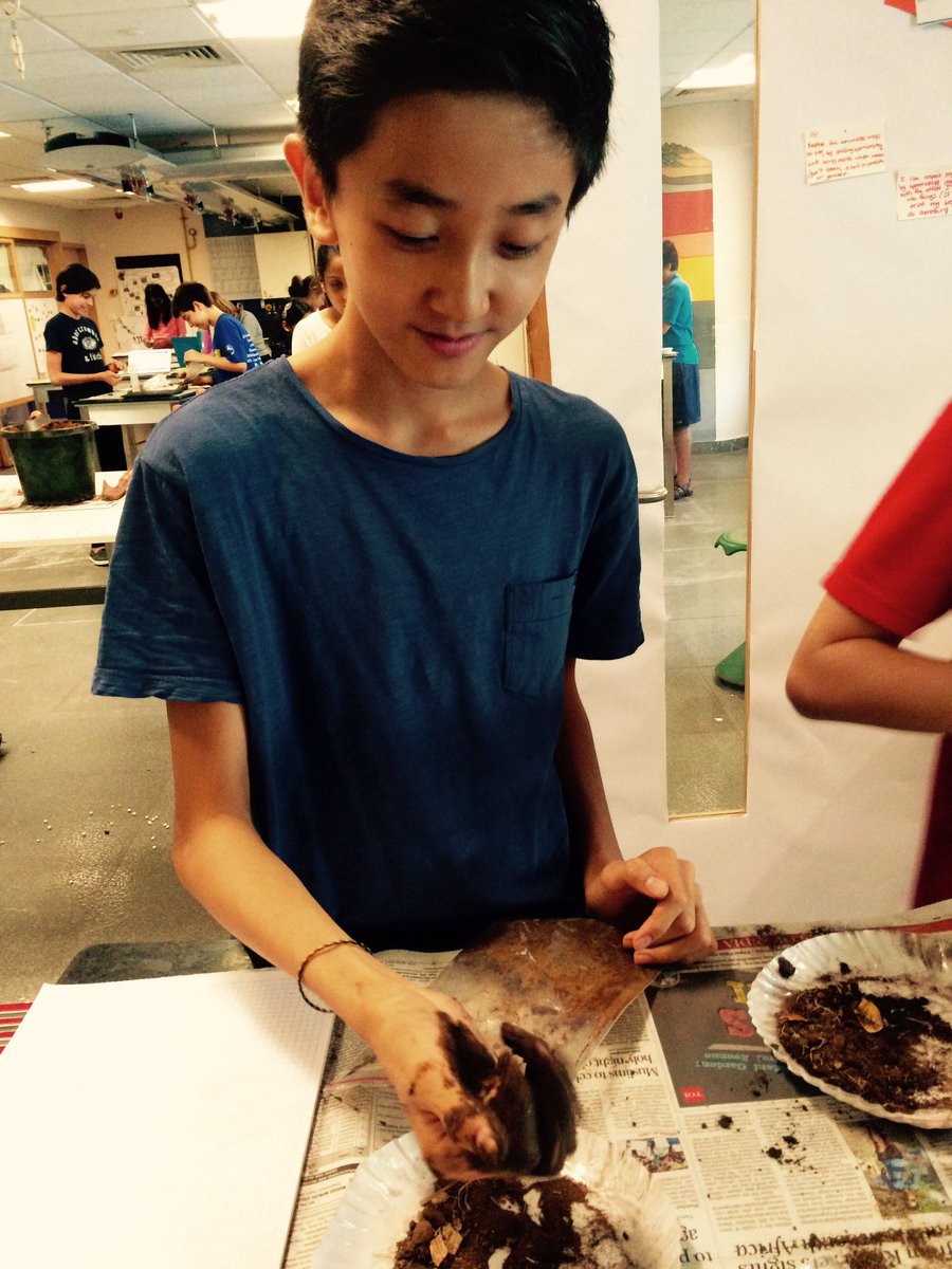 jchumblecrofts's tweet photo. Getting our hands dirty in Earth Science! @ASBIndia @pipcurtis #asbms #ribbontest #gettingdowntoearth https://t.co/a6wlYkAF1p