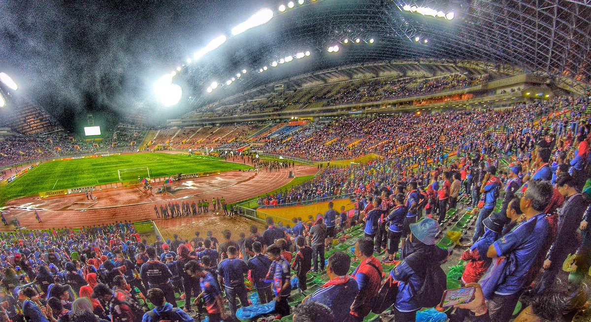 10exan01's tweet photo. trobek π
#FinalPialaFA2016
#WeAretheChampions
#Luaskankuasamu
#JDT https://t.co/3ktkHDfAKa