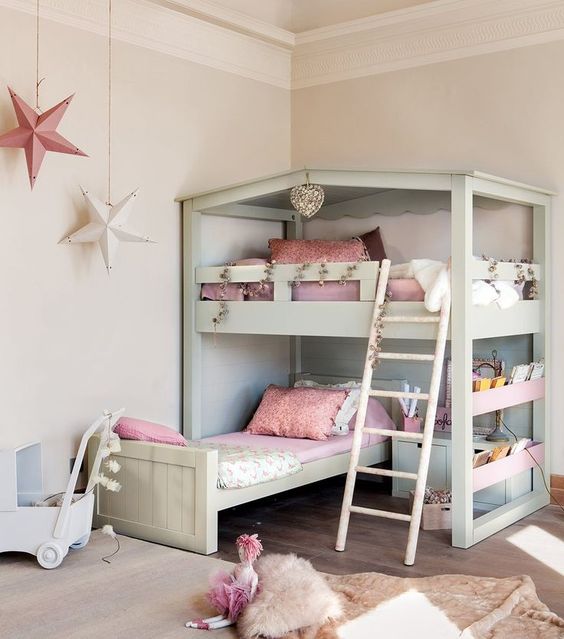 What little girls would'nt love this shared room! #perfection #bunkbeds #families #fun