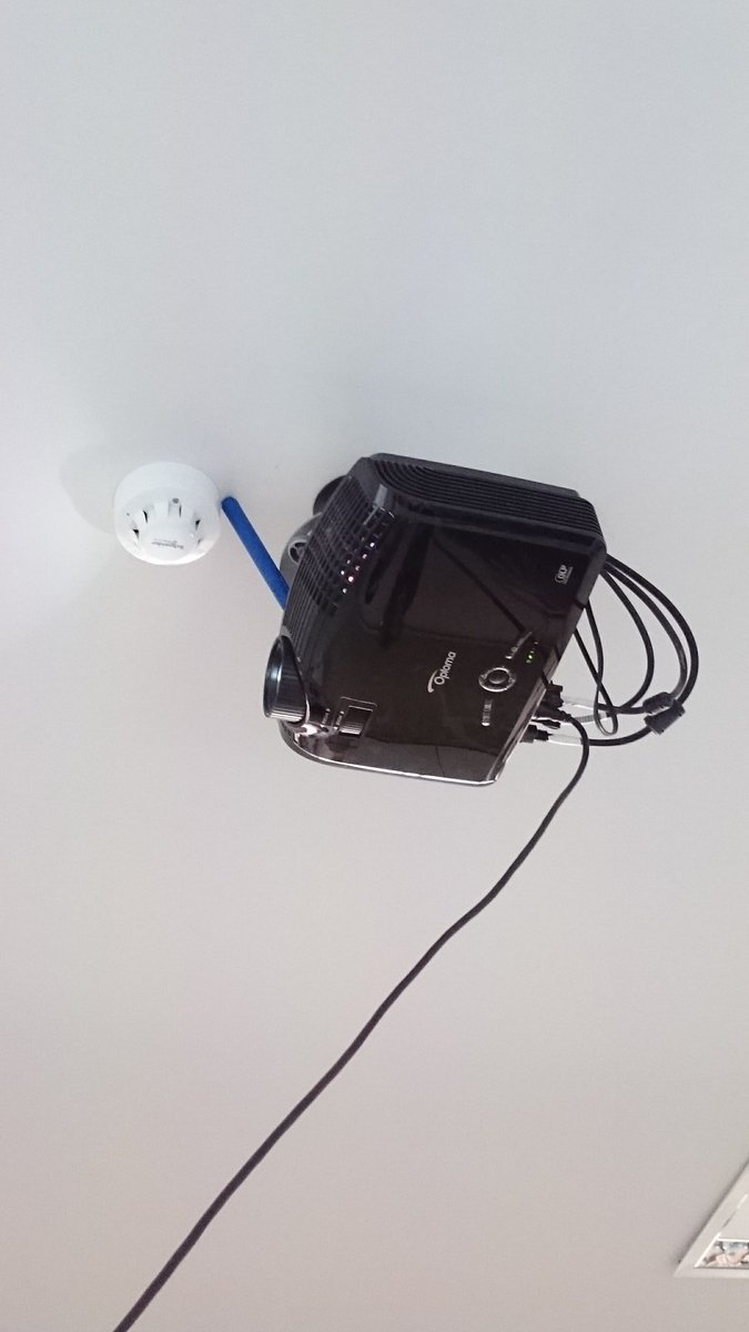 dramatictone's tweet image. #TrustMeImAnEngineer.