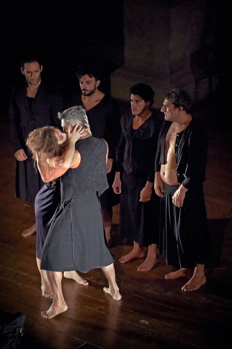 Arnaud_Laporte's tweet photo. 21h @DisputeFC #Tristan @TCEOPERA + #VersoMedea @BouffesDuNord , avec @annasigalevitch &amp; @pchevilley @franceculture https://t.co/UR3TIS9FIf