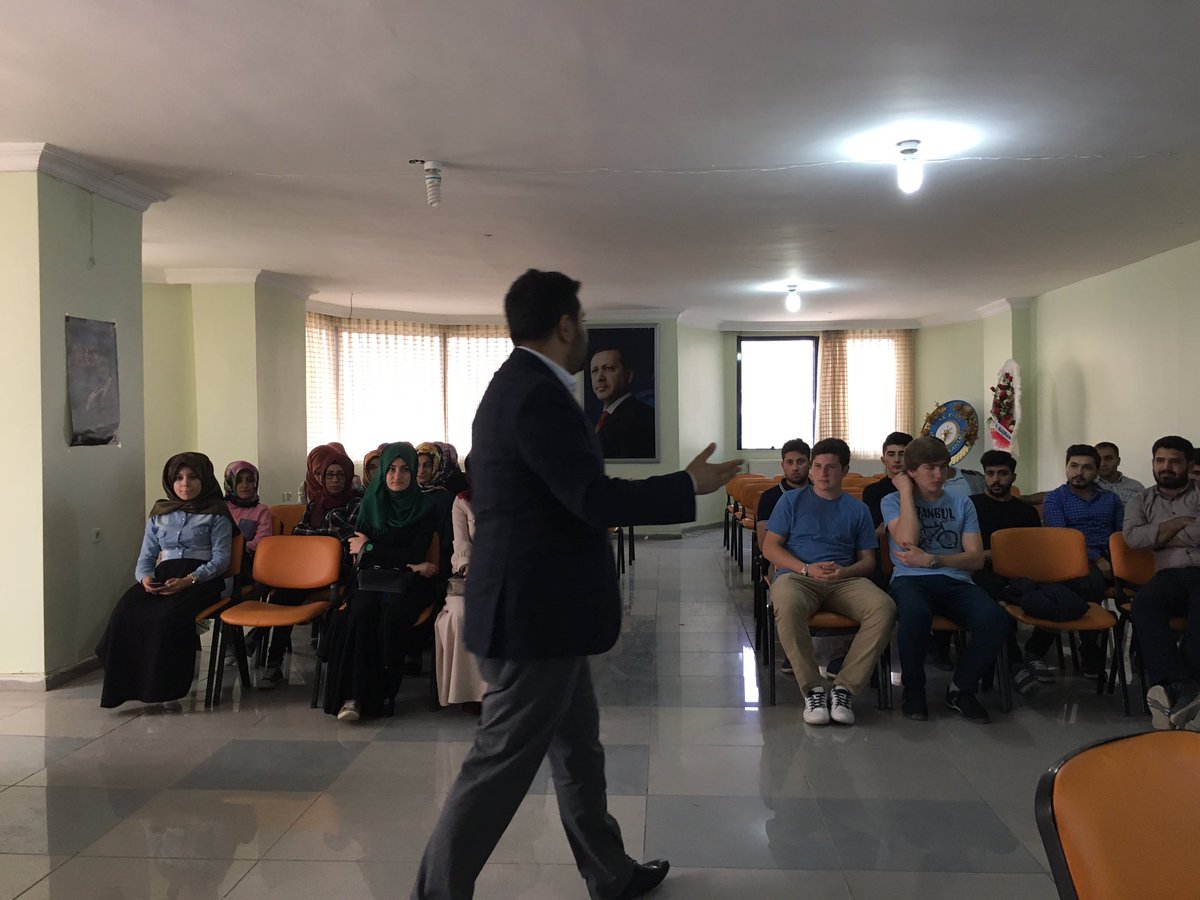UniakGM's tweet photo. 5. Bölge koordinatörlüğümüz Başkan'ımız @vahitatalan ile birlikte @uniakigdir76  teşkilatımızla bir araya geldi https://t.co/W6qli7xbXm