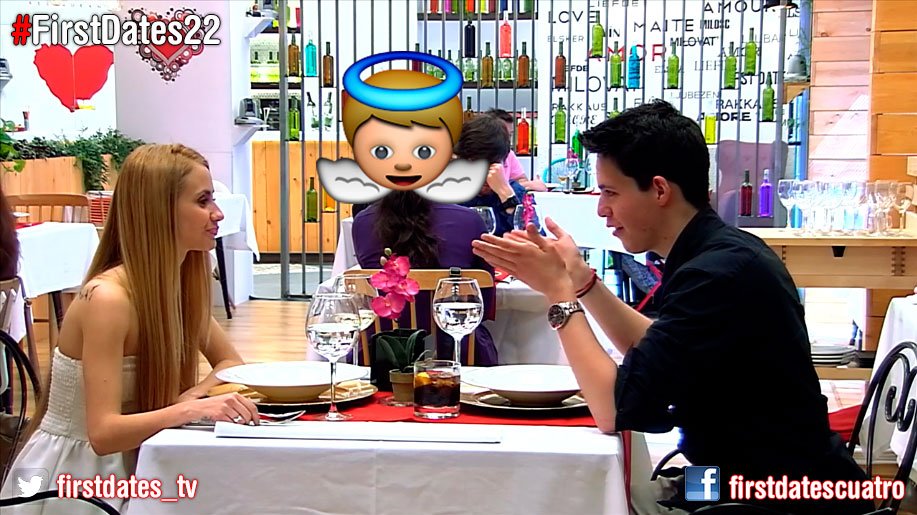 firstdates_tv's tweet photo. Un mitad ángel y mitad demonio y una princesita con mucho carácter #FirstDates22 https://t.co/dmOFfiTZYr https://t.co/1gHMUXuIWX