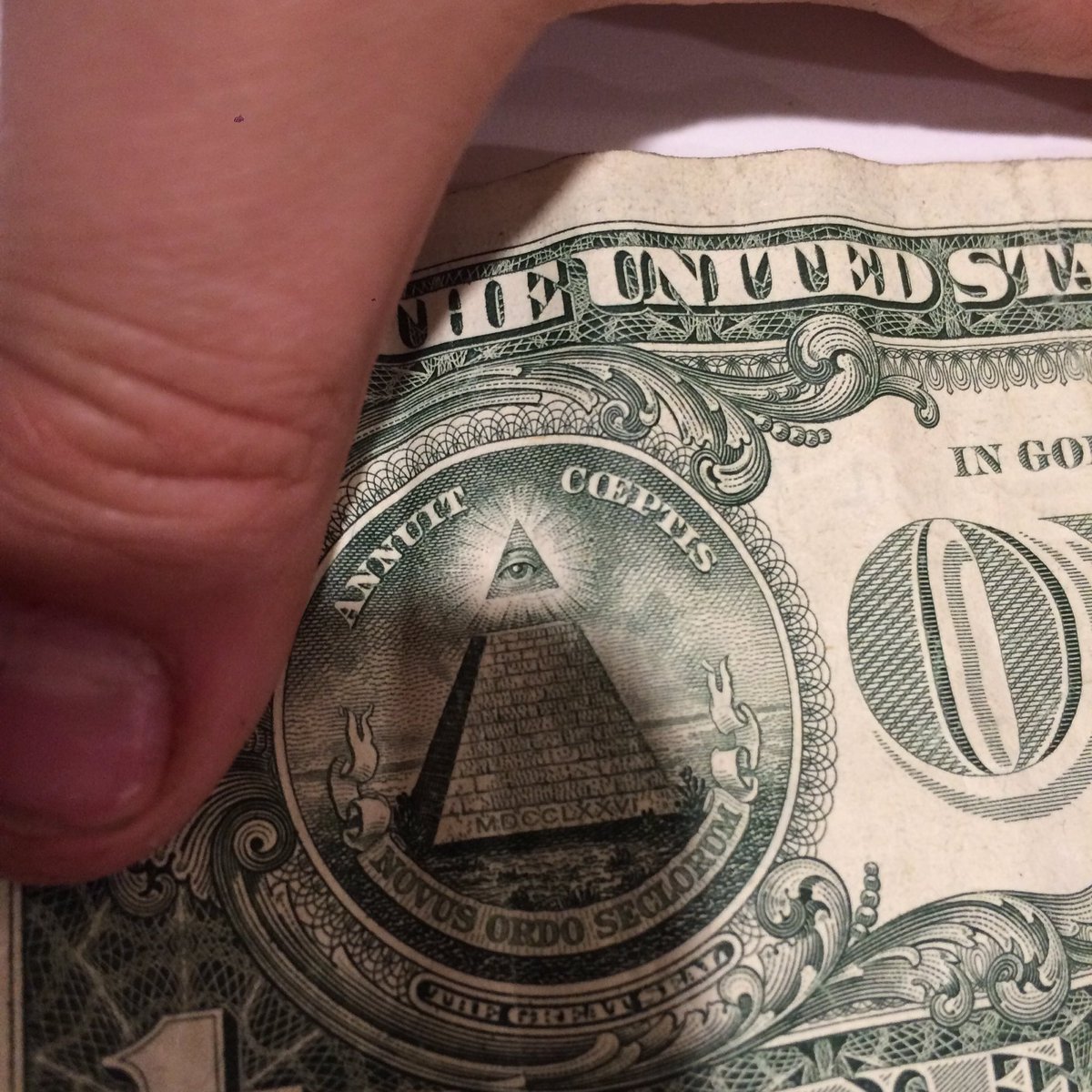 Swagerkid45's tweet photo. Illuminati https://t.co/ZcQnMgOP79