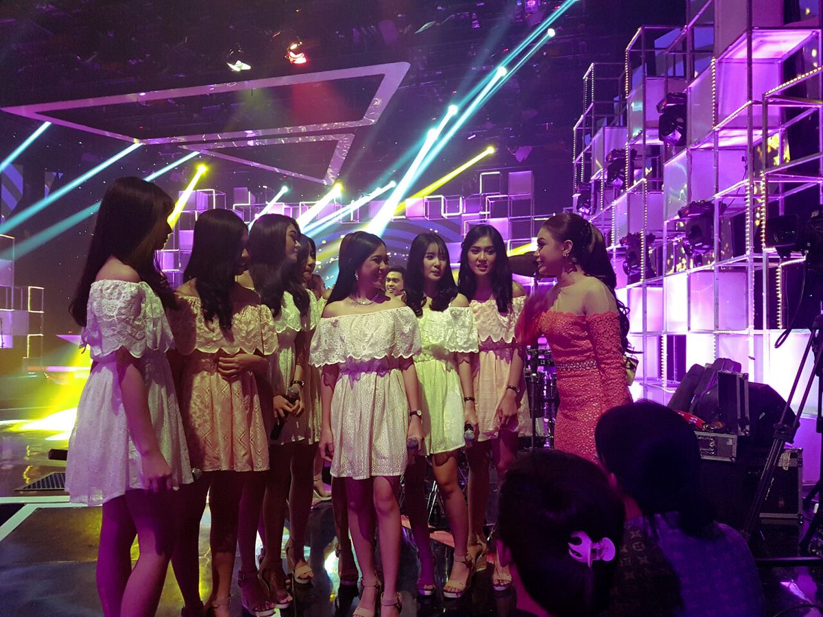 Thankyou juga buat teh <a href="/mynameisrossa/">Rossa Roslaina</a> malam ini di A Night To Remembernya. #ANTRwithCherrybelle <a href="/TRANSTV_CORP/">TRANS TV</a>
