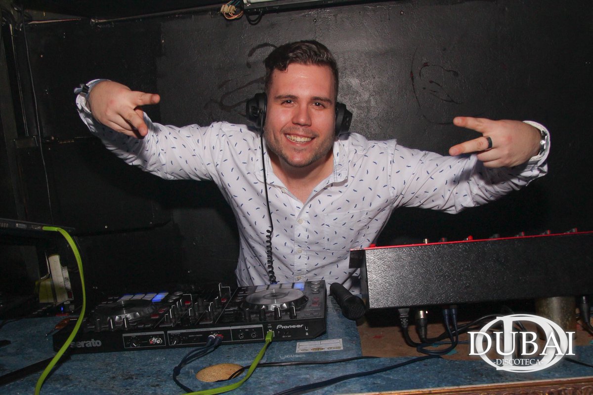 DubaiDiscoteca's tweet photo. Desde DUBAI Discoteca queremos desearle un ¡FELIZ CUMPLEAÑOS! a nuestro deejay residente @AntonioDjLeal 🎁🎉🍾🎂 https://t.co/RaJdXoDIJc