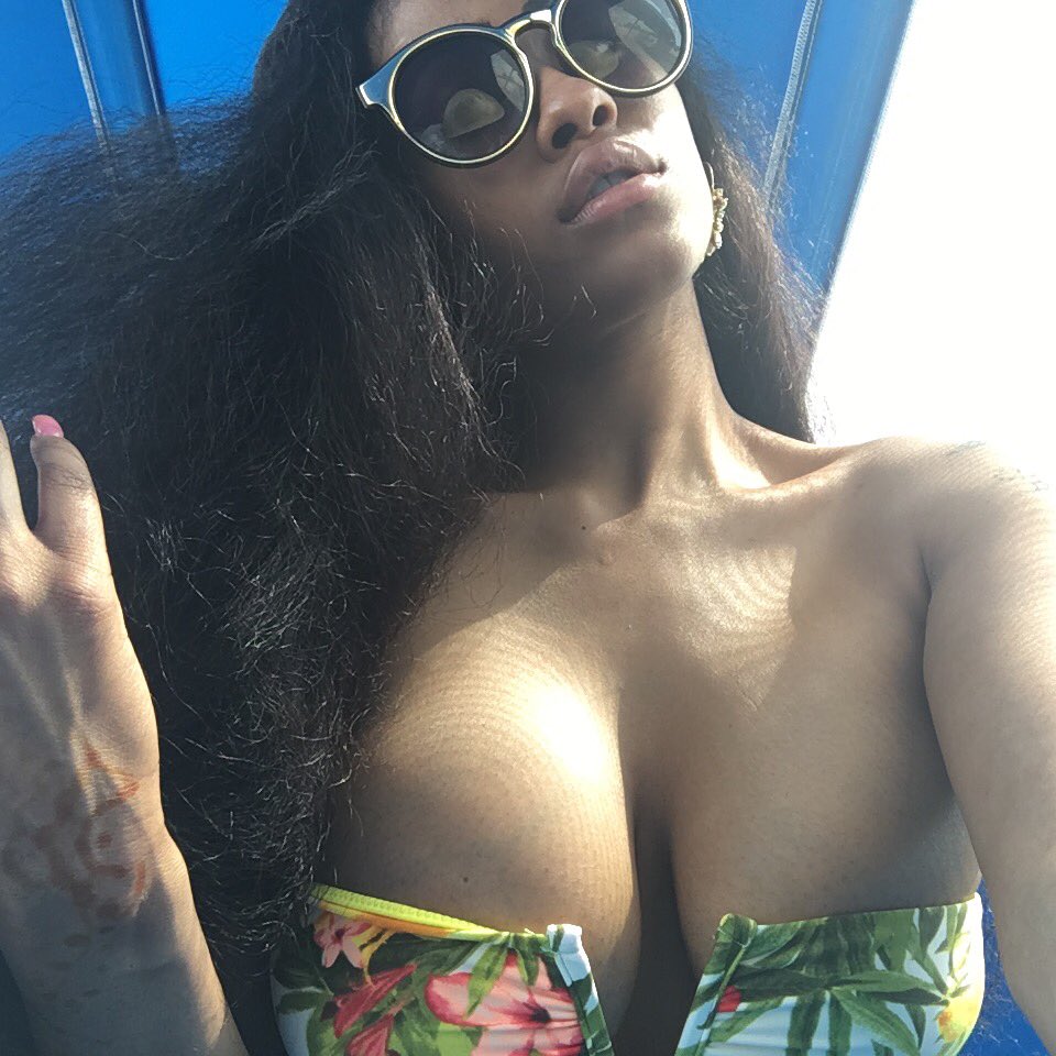TeeshDiamond's tweet photo. Miami tans #Miami #miamibeach #teeshdiamond #mybdayweek #oceanten #ocean https://t.co/EoqujVETUB