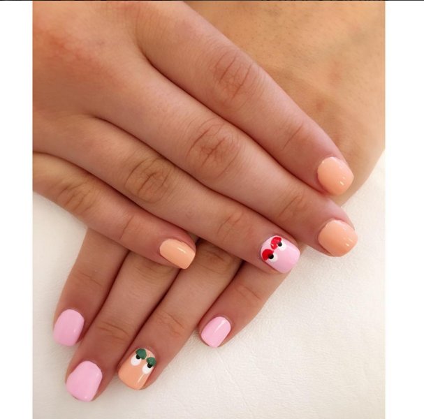 cristophenb's tweet image. The cutest #MondayMani we ever did see via @theoliveandjune
