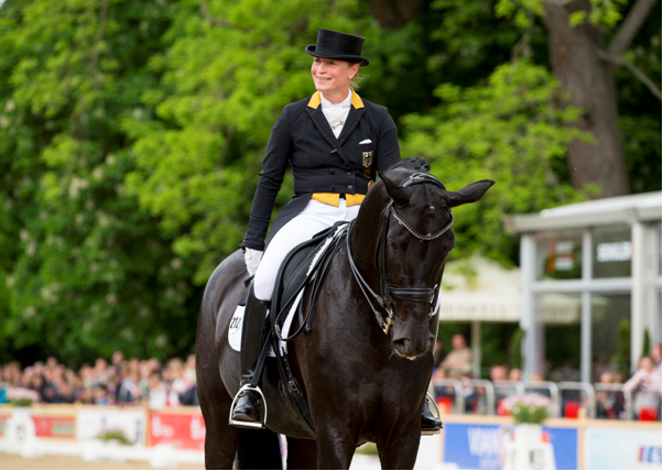 WDMevents's tweet image. A happy Isabell Werth with Weihegold @WDMevents @socialmedia_wi