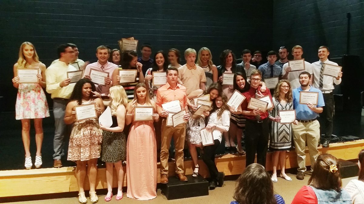 missford306's tweet photo. Senior breakfast was a nice way to spend the morning. Congratulations, BCHS Class of 2016! https://t.co/QpHglnymb6