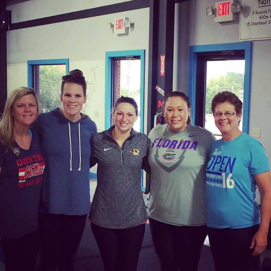 MaxxStrength's tweet photo. So glad that @simonnehorman and @kenna_cornelius came to visit us this morning! Being in a… https://t.co/Bgg7ZD9m8O https://t.co/Za8tiium7V