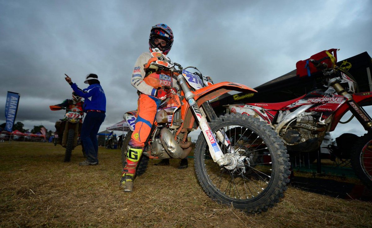 Toyota Kalahari Botswana 1000 Desert Race 24 – 26 June 2016

facebook.com/notes/sa-cross…