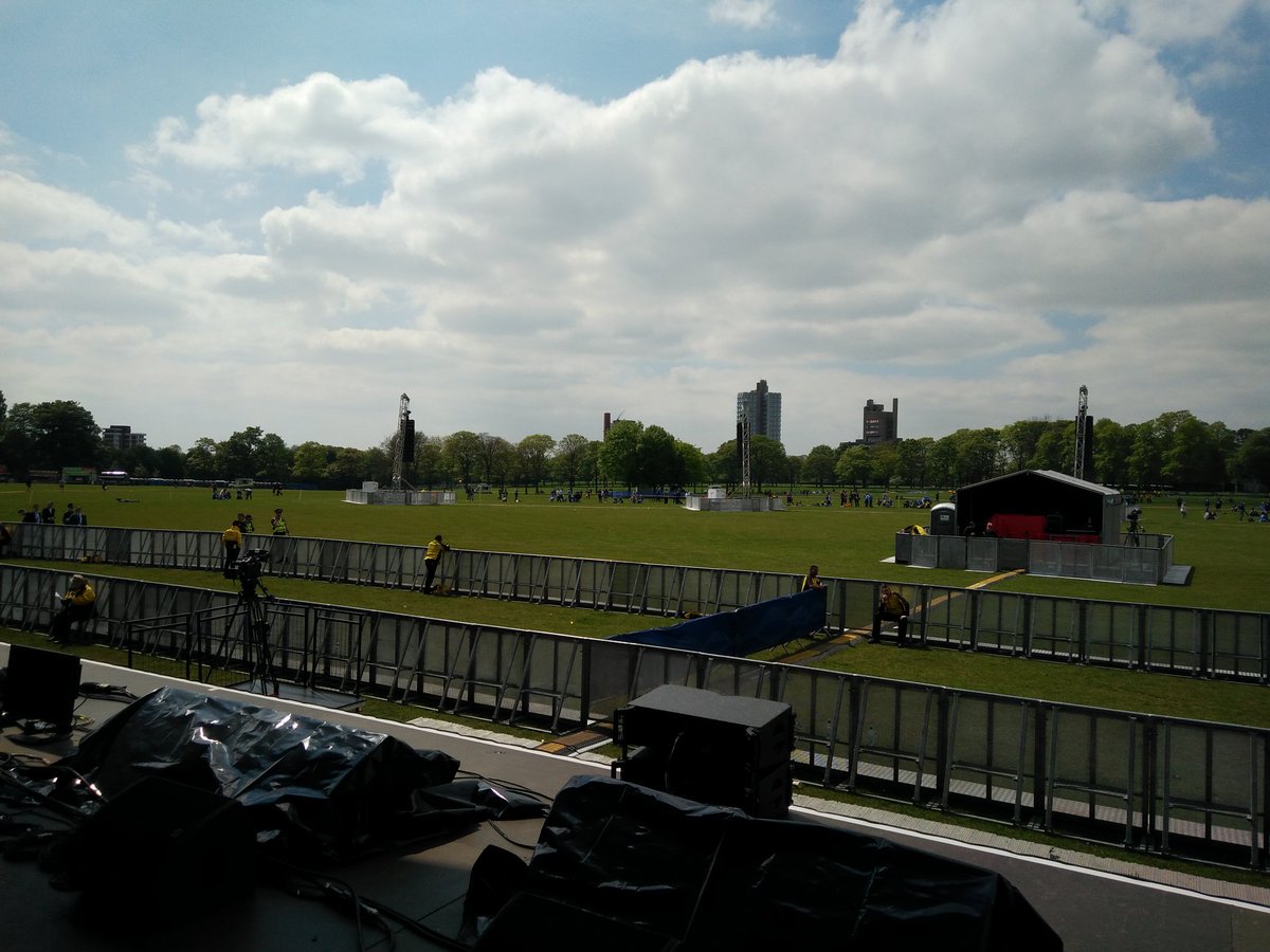 Leicester_News's tweet photo. #VictoriaPark, we are ready for you!! Four hours and counting... #LCFCChampions https://t.co/a3wdxso3q5