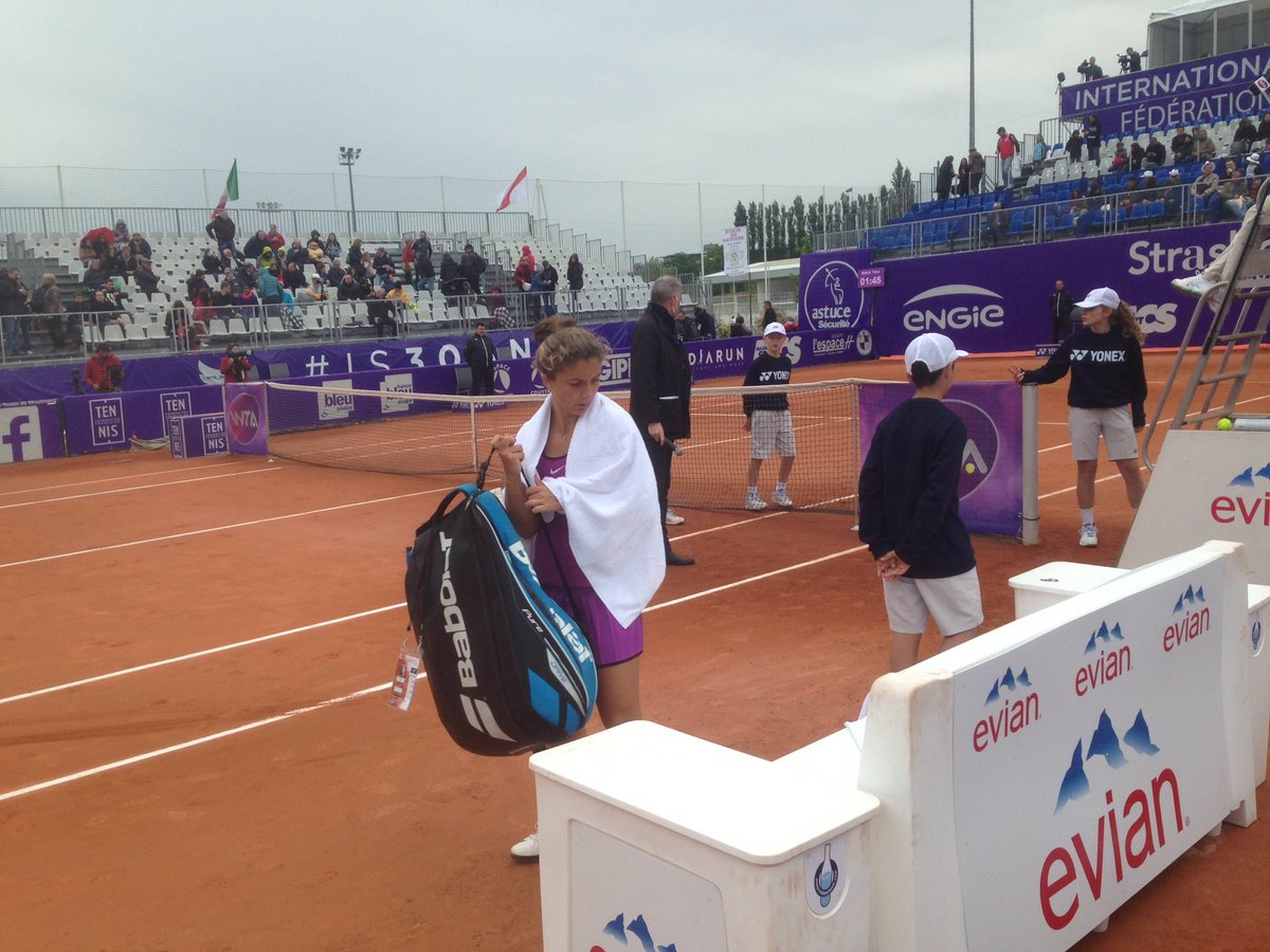 manuelgoetzf3's tweet photo. #tennis #IS2016  élimination de la tète de série N1 Sara Errani par la lauréate 2014 Monica Puig...4-6/6-3/6-1 https://t.co/yenNbgsl2T