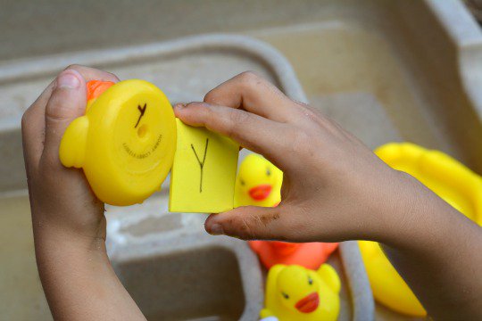 Learning Toy Guide (@learntoyguide) on Twitter photo MAKE WAY FOR THE DUCKLINGS ABC ACTIVITY buff.ly/1XtYoNj via <a href="/growingbbb/">GrowingBookbyBook</a> #makewayforducklings #preschool MAKE WAY FOR THE DUCKLINGS ABC ACTIVITY buff.ly/1XtYoNj via <a href="/growingbbb/">GrowingBookbyBook</a> #makewayforducklings #preschool