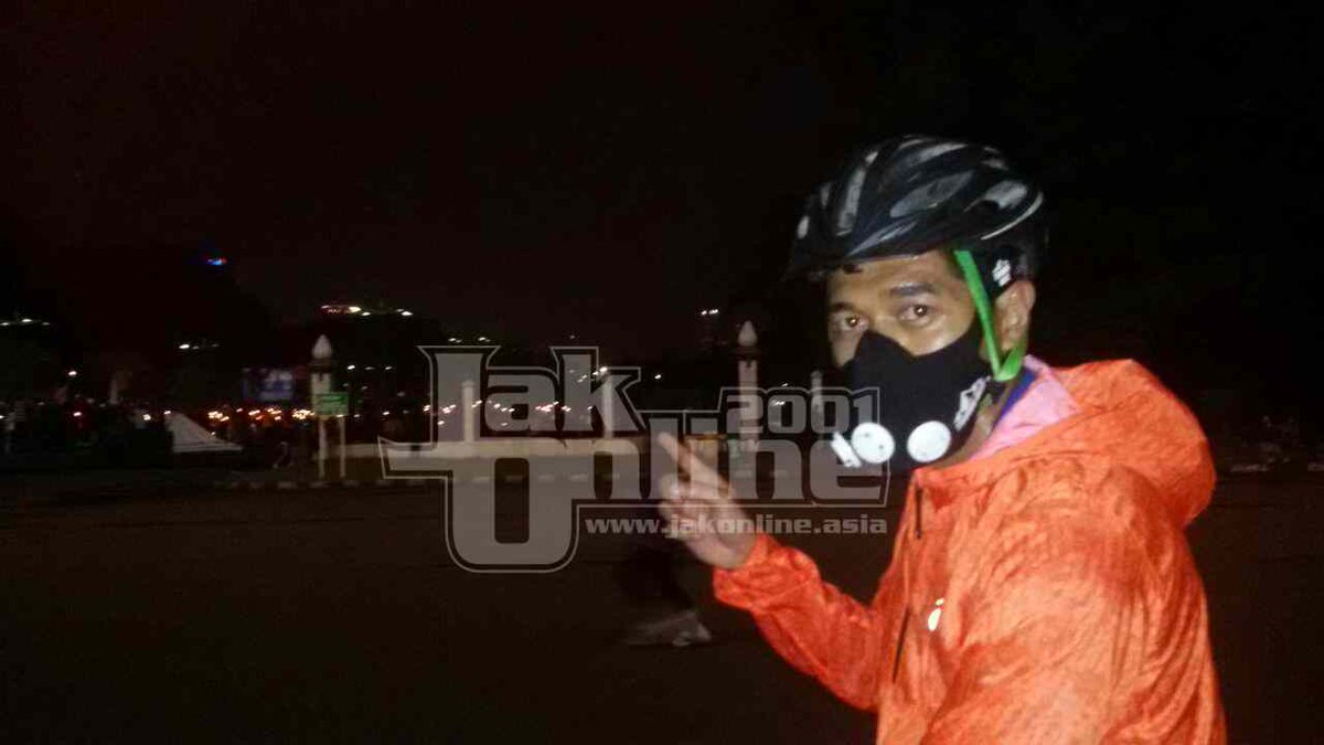 Bambang Pamungkas sedang bersepeda juga ikut hadir ditengah acara, thanks <a href="/bepe20/">WHYGANK</a> 👆 #JakmaniaBerduka