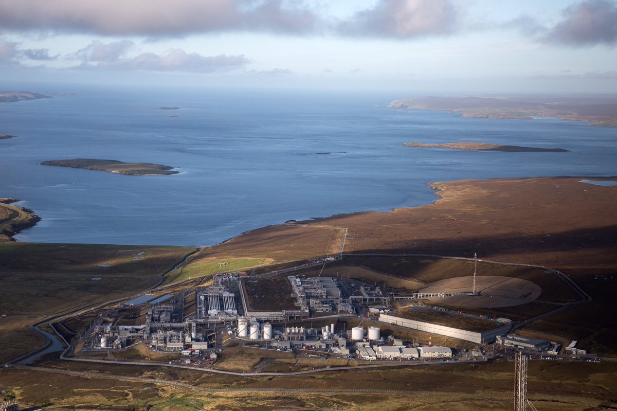 davide_iannucci's tweet photo. Congrats to @Total on completing its pioneering Laggan-Tormore project. @TOTALinUK. #Fueling2016 #UK energy security https://t.co/hhf4jhfsFC
