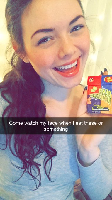 Lol come hangout with me https://t.co/DTda8FRBtr https://t.co/w9q09SChhM