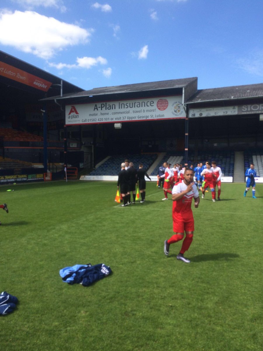 LutonSporting's tweet photo. Again much love to @slipendfc for giving us the opportunity to play them at kenilworth road. Was a please lads https://t.co/ioysRjhyqe