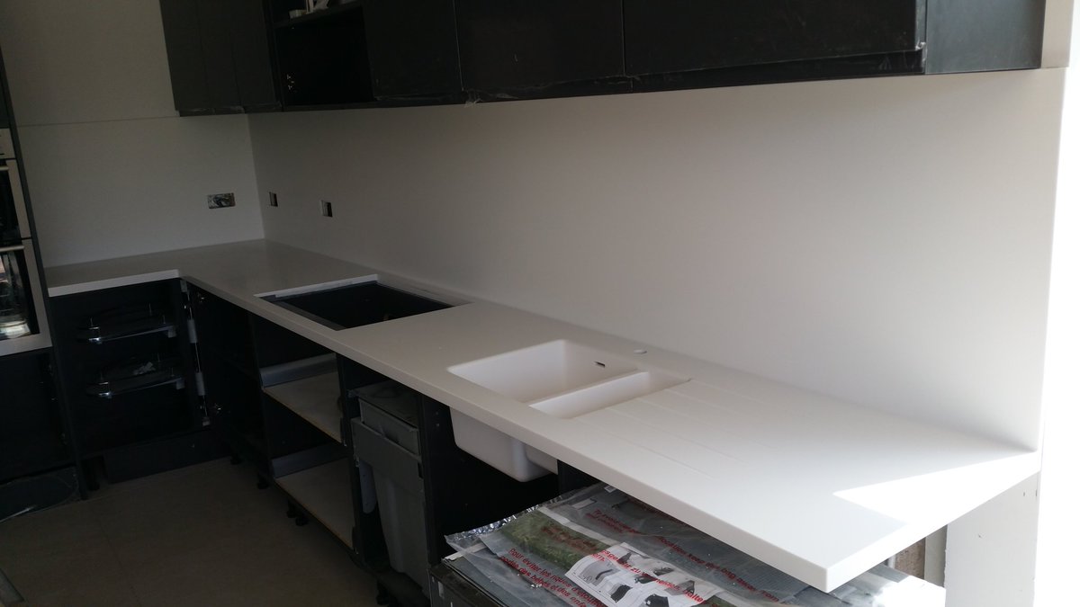 SheffieldSolid's tweet photo. Spectacular LG Hi-Macs 😉 worksurfaces installed today in Derbyshire  #sheffieldsolidsurfaces #sheffieldissuper https://t.co/5Ajnx2t7Zb