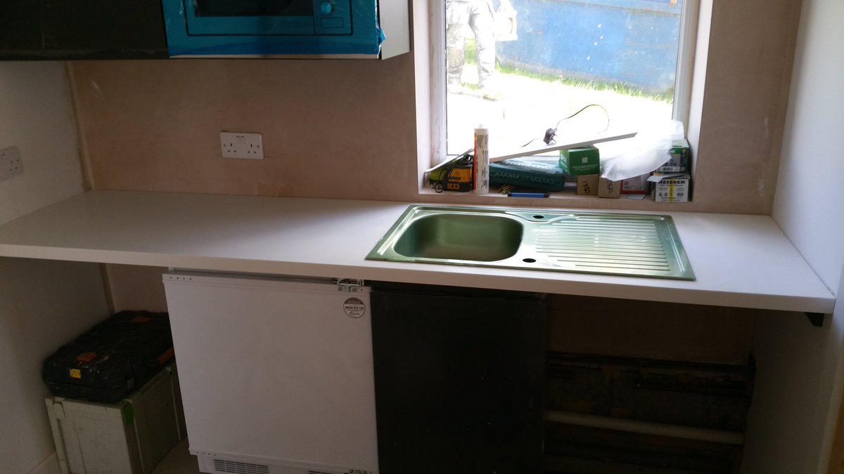 SheffieldSolid's tweet photo. Spectacular LG Hi-Macs 😉 worksurfaces installed today in Derbyshire  #sheffieldsolidsurfaces #sheffieldissuper https://t.co/5Ajnx2t7Zb