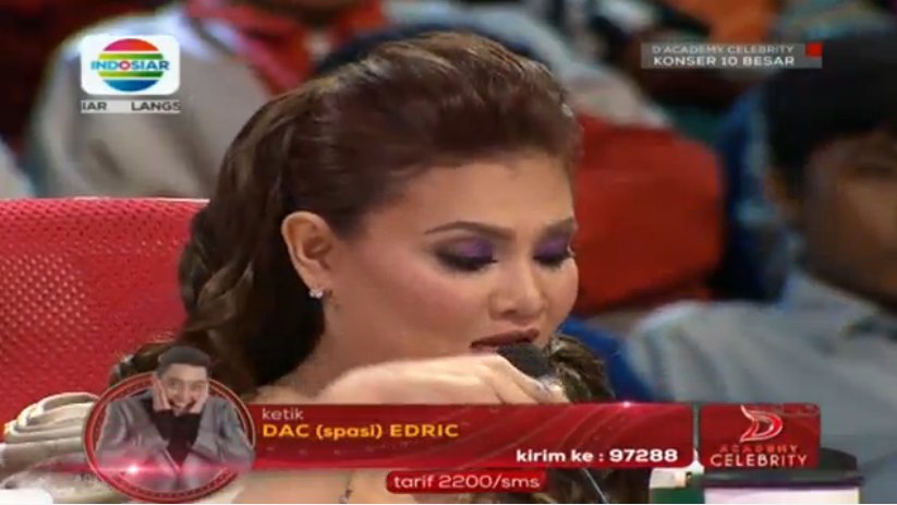 Indosiar's tweet photo. Mami Idayu suka nih dengan penampilan @Newedrictjandra malam ini. #DAcademyCeleb https://t.co/dRCXEsAGXa