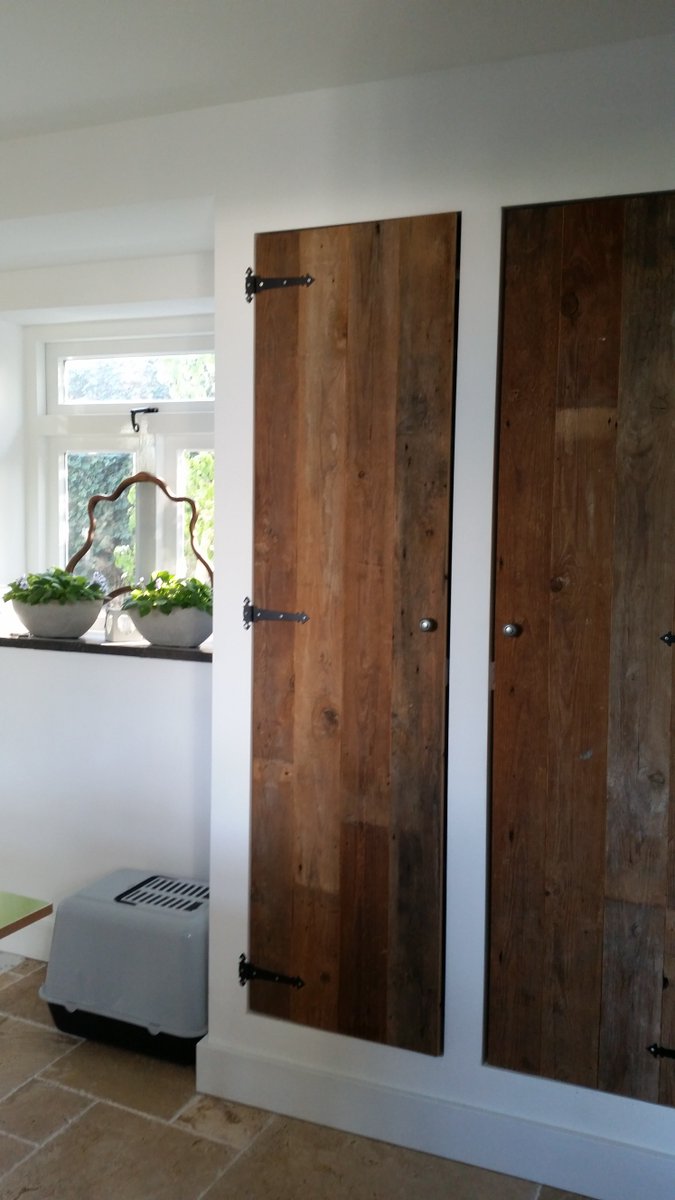 #Mooi #houten #deuren in de #moderne #keuken. Ben je al #nieuwsgierig?