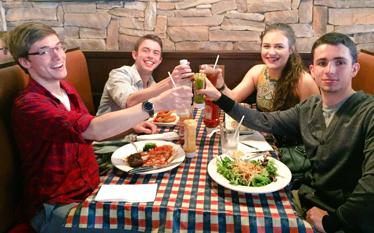 CYOmusic's tweet image. Final group dinner to celebrate #MFC2016 2/2