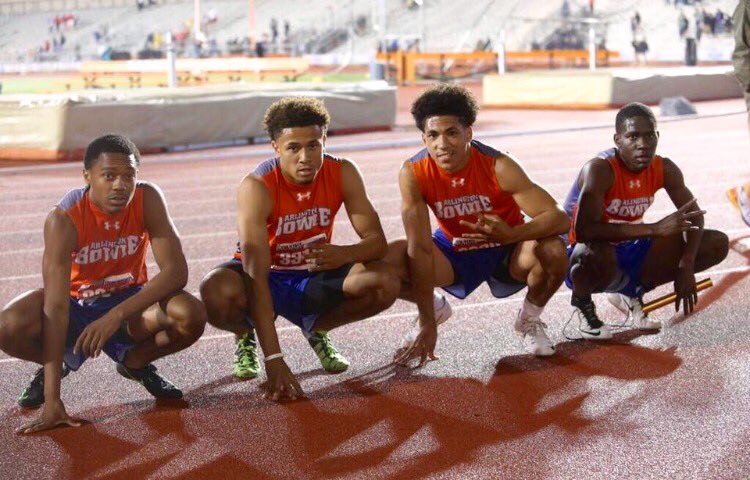 JamesBowieHS's tweet photo. These are your new 6A Boys 4X400m Texas State Champions! They had a time of 3:14.03! #BowieNation #BowiePride https://t.co/zb5GhZ2ih2