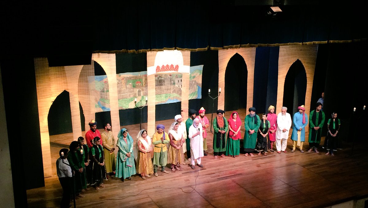 indieRoverS's tweet photo. Auteur M S Sathyu takes centrestage after a staging of the decade-old Urdu play "Dara Shikoh" in #Bombay . https://t.co/1p5XYMgXb3