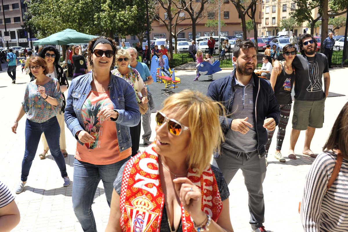 MatiRamosAl's tweet photo. Ayuntamiento #Castello
#SentimElsParcs a la Plaça Riu Albentosa Con la Concejala @kelakese
#ParticipaC Parques https://t.co/H7aqsWBSBl