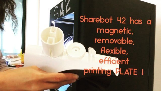 Best3dprint's tweet photo. @inkamprinting | #3dprint | How the Sharebot 42 #magnetic 3D printing plate works.#staytun… https://t.co/cLOlcaaR7F https://t.co/VASv8ioQJb