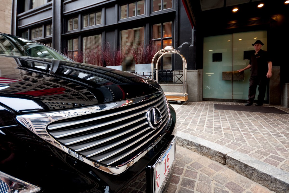 LuxeTiffany's tweet photo. I agree! @XVBeaconHotel is one of USA Today's Best Boutique Hotels! See why: https://t.co/oDpVJgbzu0 https://t.co/dyQtCXlgd3