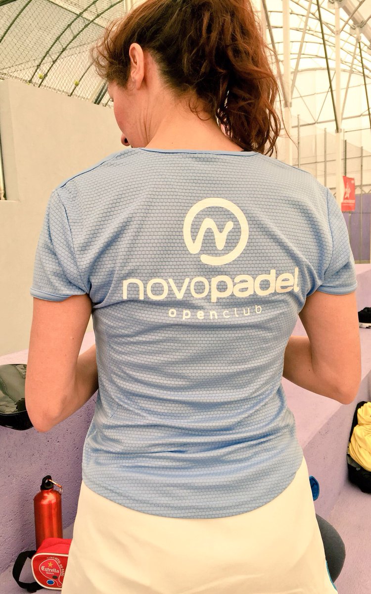 ATopeDePadel's tweet photo. Viernes 20/5 dsd las 21hs Torneo Nocturno en @novopadel con música y #choripanes🌭Te vienes? #bbq 🔝🍻🎾@EscuelaPozzoni https://t.co/wtAhSW33LX