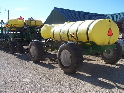 YetterFarmEquip's tweet photo. Whether it's for Side-Dress or Planting....#All-Steer #Allthetime https://t.co/Qe6mjly37W