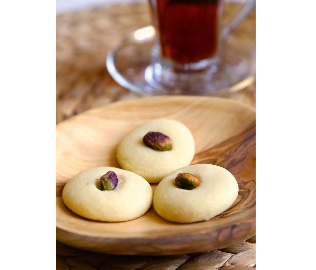 UmmahBoutique's tweet photo. #Ghraybeh Cookies - Middle Eastern Shortbread #Cookie
Full #recipe on the UB Blog: https://t.co/T6QzMEFDBJ #ramadan https://t.co/788Y4wMPiY
