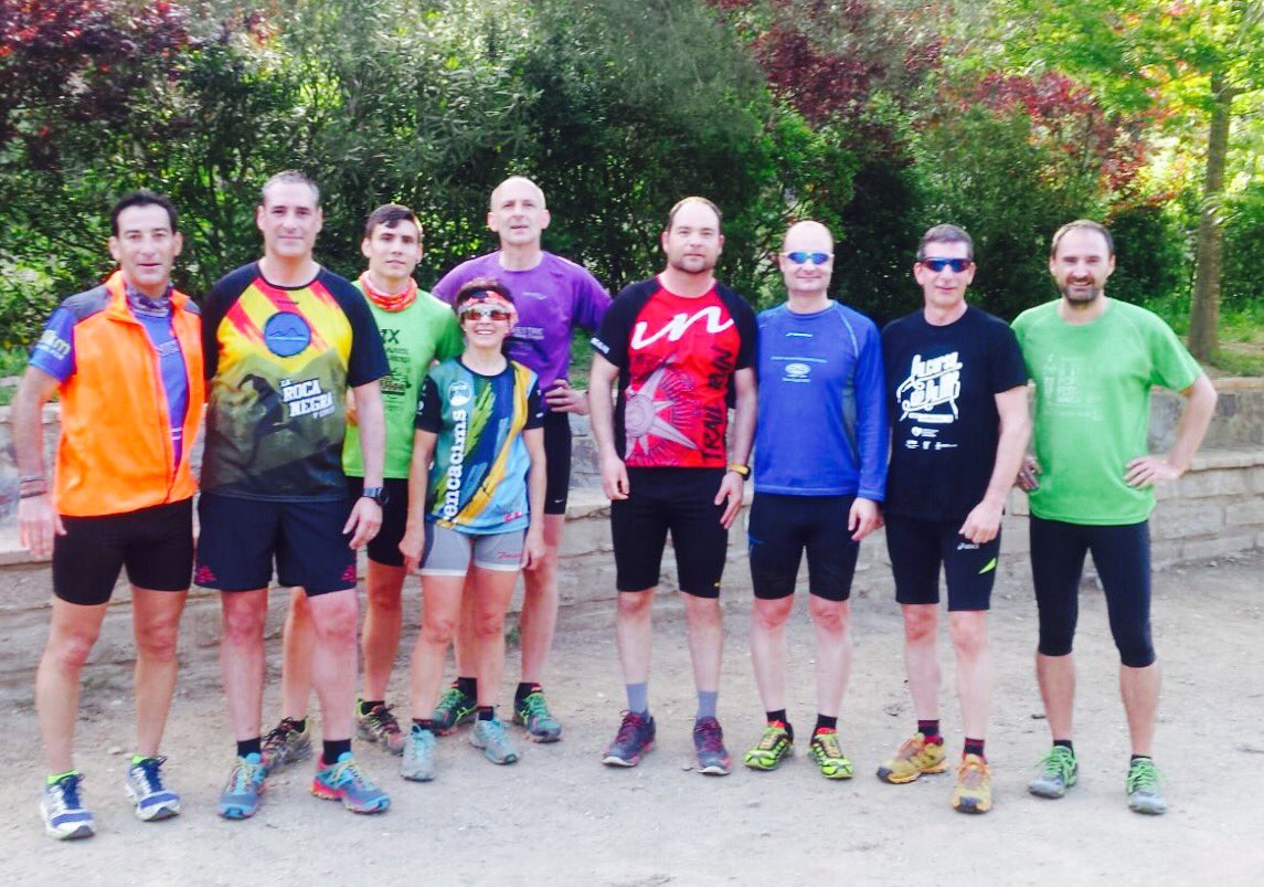 SaturdayRunning's tweet image. Muy buena gente runner en un día especial para Dissabte a Correr @thinkinsport
