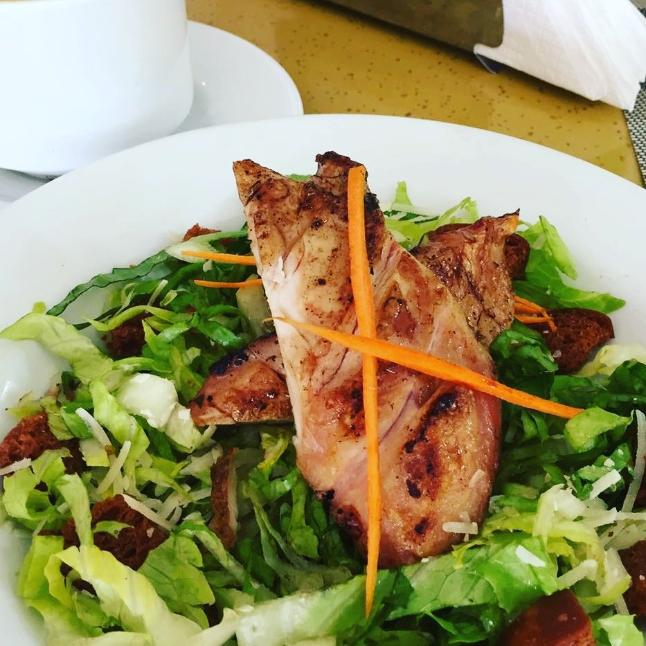 Piuttostorest's tweet photo. Hoy nos comemos una rica #Ensalada para iniciar la semana muy saludable #PensandoEnElAlmuerzo #Piuttosto #FelizLunes https://t.co/liJTdkwf74