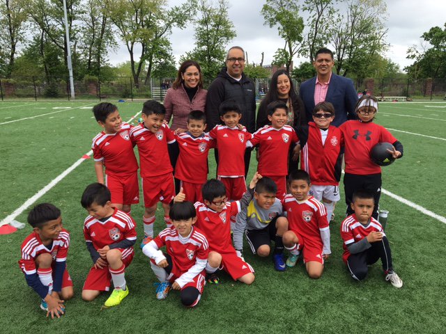 PassaicYS's tweet photo. Copa 5 de Mayo with special guest Consul General de Mexico Consejera Vivian Juarez Mondragon @ConsulMexNuy TY! https://t.co/oOXPPV6DzY