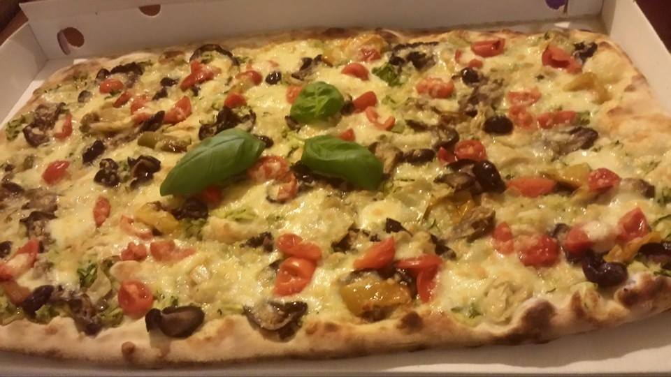 PizzaAntiAge's tweet photo. #pizza #PizzaAntiAge #pizzeria #Cajeta #Fondi
 La vera Pizza della #Salute  #brevetto #Inuplus https://t.co/gfOklx2mpJ