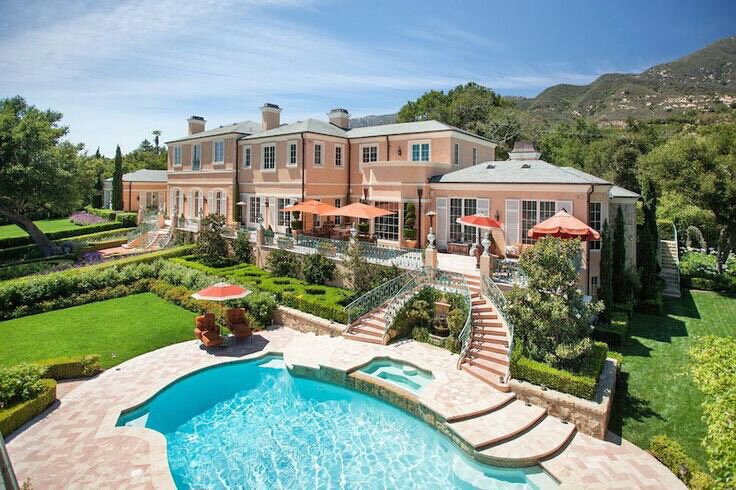 Prep_Houses's tweet photo. This mansion is beautiful https://t.co/3Uvxl36IK9