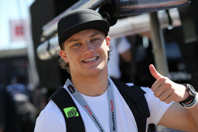 Welcome <a href="/SageKaram/">Sage Karam</a> as a special #Indy500 guest blogger: motorsports.nbcsports.com/2016/05/16/kar… <a href="/GasMonkeyGarage/">Gas Monkey Garage</a> @DRRIndyCar