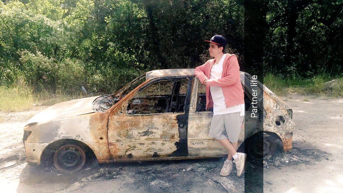 widl3r's tweet image. Gracias a YouTube me he podido comprar esta joyita de coche! 😍 #partnerlife