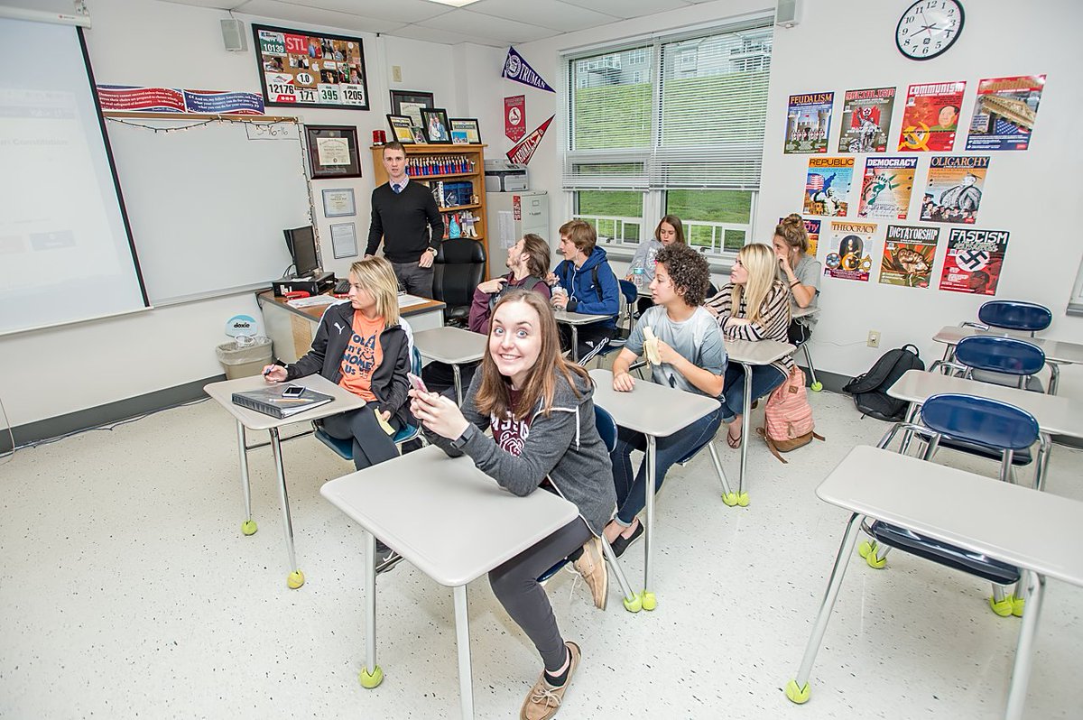 CheapSeatsPhoto's tweet image. S/O to @mcgaugheyj of @Toddscottfoxc6's #SeckmanHS named #TeacherOfTheYear. @FoxC6schools @FoxC6Super