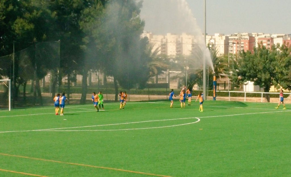 maria_lluesma's tweet photo. Que bonito es esto joder😍⚽ https://t.co/m8SUFB5R9N