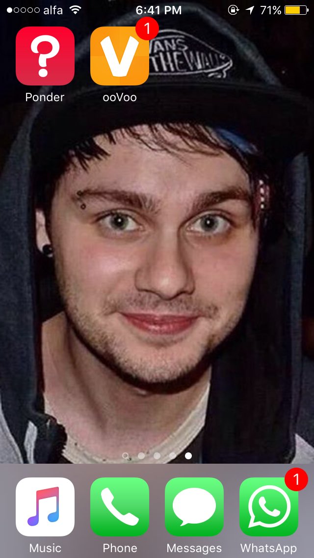 Calumstarbucks's tweet photo. Tagged by @lazyemie https://t.co/OB6W6XoRup