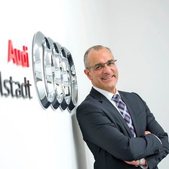 Electric_CarsUS's tweet photo. Tesla’s New VP Of Vehicle Production Is Ex-Audi Production Head (For A4, A5, &amp;.. https://t.co/QfpvJyt9tD #EV https://t.co/nRaiyxzCTx