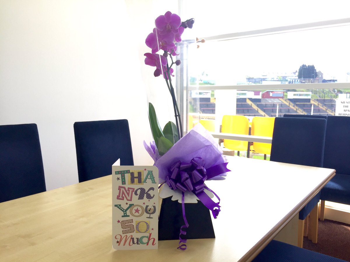 "What can I say? AMAZING!"

A customer sent us this lovely gift for their successful retirement party! 😊
